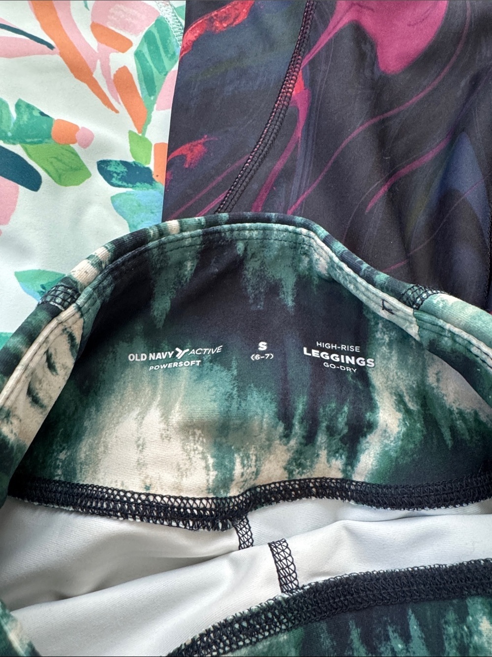 Old Navy active bundle - Picture 3 of 8
